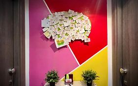 Whatshouse Roma